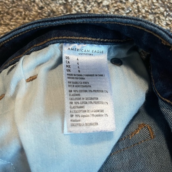 American Eagle “Hi-Rise Shortie” Size 4 - Picture 4 of 4
